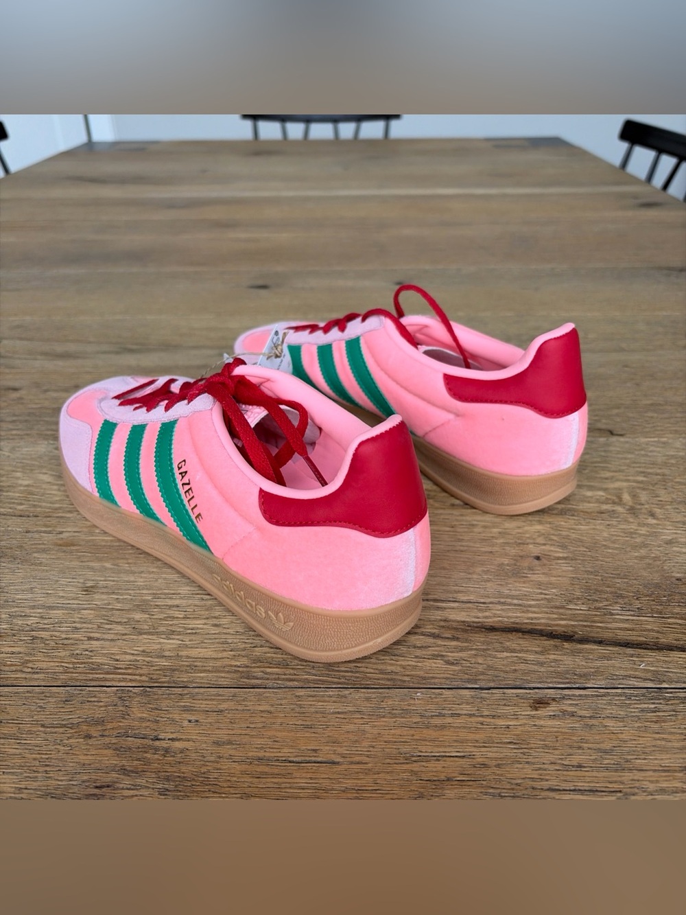 Size 8 Women’s adidas Gazelle Indoor Glow Pink Court Green Shoes JI2713 - Picture 4 of 10